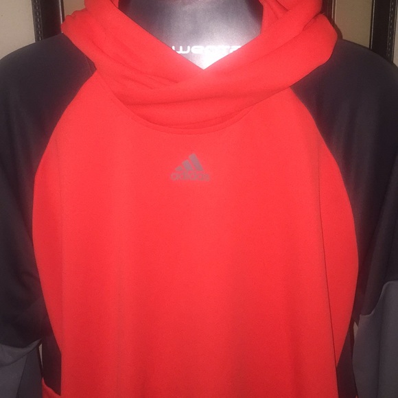 📢📢ADIDAS SPORT SWEATER📢📢 - Picture 2 of 5